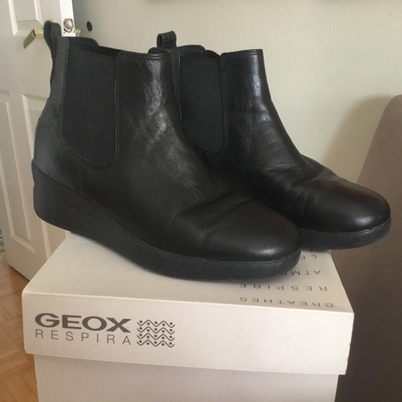 Summer Sundal - Picture 2 of 5